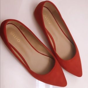 NWOT OLLIO FLATS